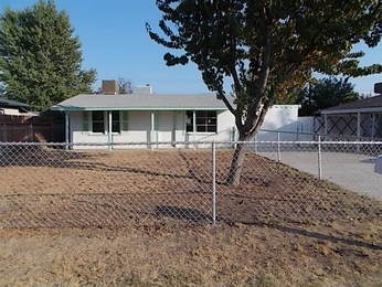 1608 Dale St, Bakersfield, CA 93308 