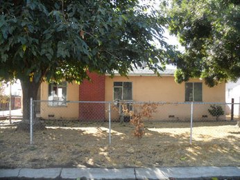 1319 W Roby Avenue, Porterville, CA 93257 