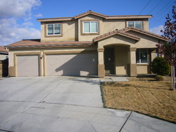 2393 South Dewitt Avenue, Fresno, CA 93727 