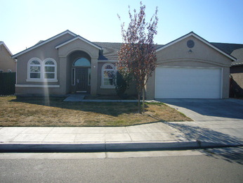 5071 W Michigan Avenue, Fresno, CA 93722 