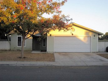 1332 Tamarack Court, Newman, CA 95360 