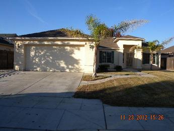 5632 W Floradora Av, Fresno, CA 93722 