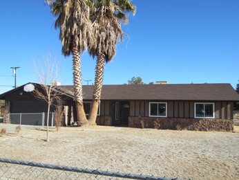 21430 Ramona Avenue, Apple Valley, CA 92307 