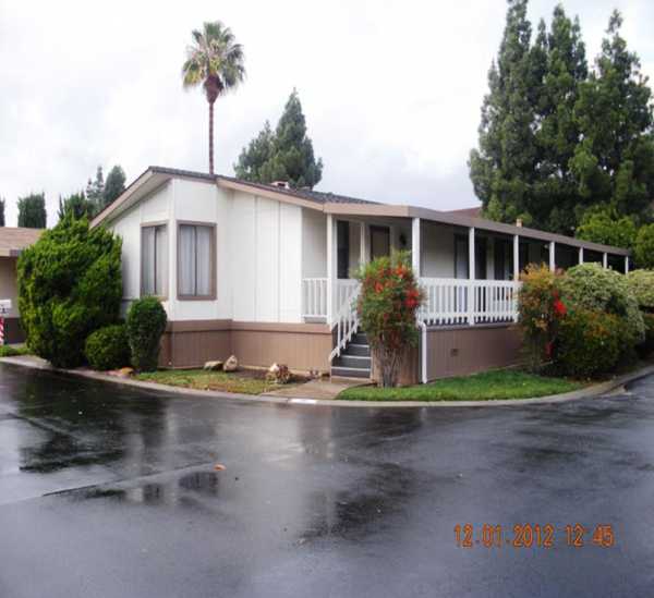 707 Millpond Dr, San Jose, CA 95125 