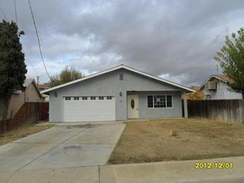 425 W Stanislaus St, Avenal, CA 93204 