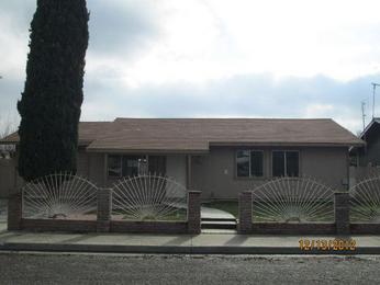362 J St, Mendota, CA 93640 
