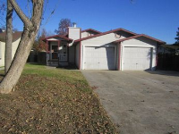 1616 S Regina Street, Visalia, CA 93292 