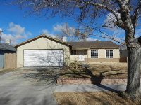 1051 W Avenue J7, Lancaster, CA 93534 