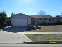 4687 West Donner Ave, Fresno, CA 93722 