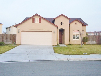 1108 S Berry Drive, Madera, CA 93637 