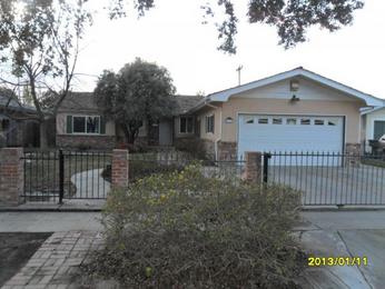 1915 N Dearing Ave, Fresno, CA 93703 