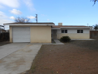 5813 Elwood Lane, Bakersfield, CA 93307 