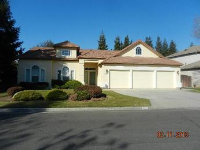 2578 E Shea Dr, Fresno, CA 93720 