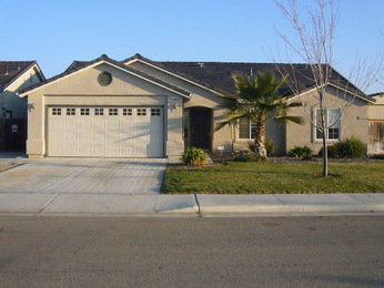 1746 Hunter Avenue, Sanger, CA 93657 