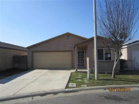 481 Rio Bonito St, Porterville, CA 93257 