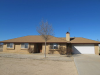 13836 Smith Road, Phelan, CA 92371 