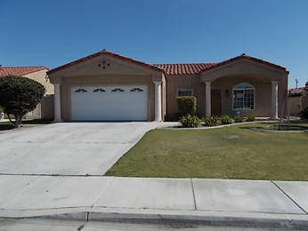 8702 Fuentes Street, Bakersfield, CA 93313 