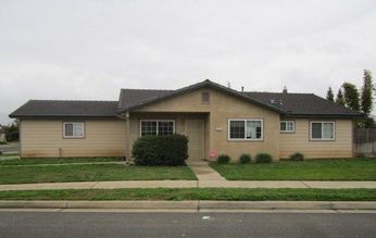 1010 Monte Vista Street, Lindsay, CA 93247 