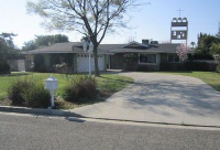 909 Beatrice Drive, Tulare, CA 93274 