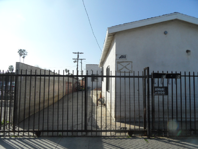 10407-10409 S Figueroa St, Los Angeles, CA 90003 