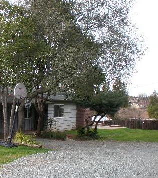 12085 Dry Creek Road, Auburn, CA 95602 