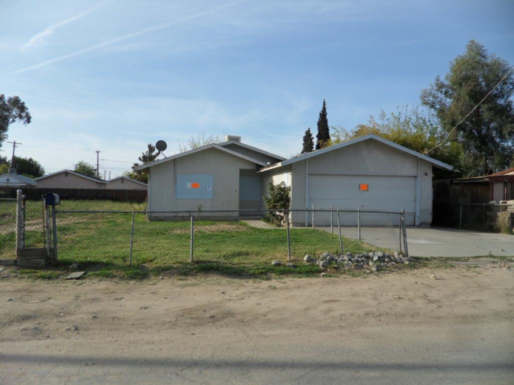 5015 Sammons Ave, Bakersfield, CA 93307 