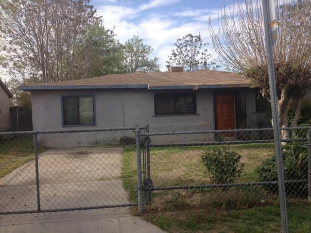 808 Bradshaw Street, Bakersfield, CA 93307 