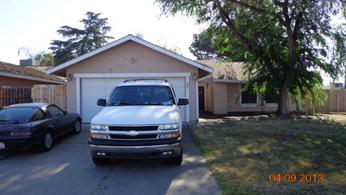 778 S Amber St, Tulare, CA 93274 