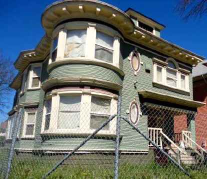 1905 West St, Oakland, CA 94612 