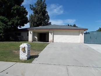 2413 Bladen Street, Bakersfield, CA 93309 