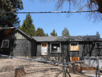 31832 Panorama Dr, Running Springs, CA 92382 