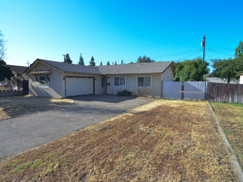 1752 Lincoln Avenue, Pomona, CA 91767 