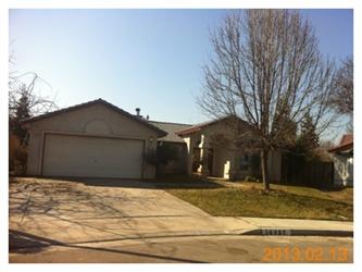 14457 W El Mar Ave, Kerman, CA 93630 
