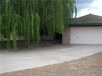 323 Davis Place, Lemoore, CA 93245 