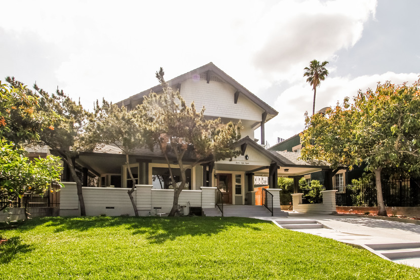 1258 S Victoria, Los Angeles, CA 90019 