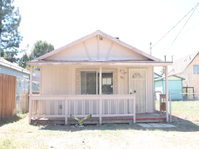871 Pine Lane, Big Bear City, CA 92314 