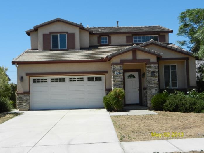 8024 Frankfort Avenue, Fontana, CA 92336 
