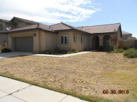 586 South Dee Ann Ave, Fresno, CA 93727 