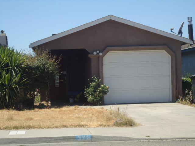 322 South Fourth Ave, Oakdale, CA 95361 