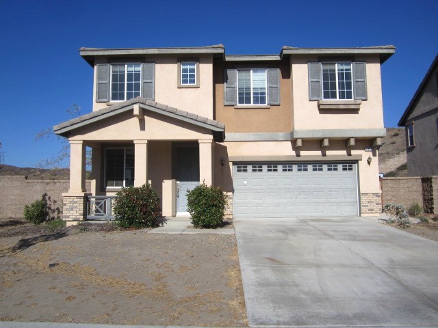 41014 Chambord Drive, Lake Elsinore, CA 92532 