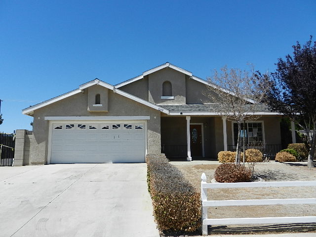 3255 Kayak Street, Lancaster, CA 93535 