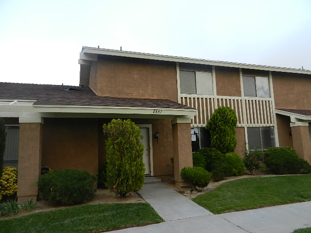 2847 W Avenue J4, Lancaster, CA 93536 