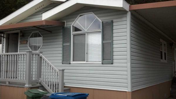 80 Seashore Dr, Daly City, CA 94014 