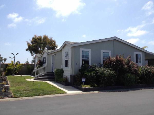 7850 Slater Ave. #14, Huntington Beach, CA 92647 