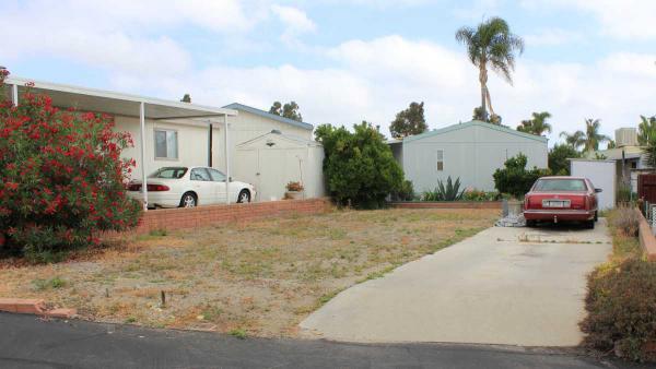 245 W. Bobier Dr. #34, Vista, CA 92084 