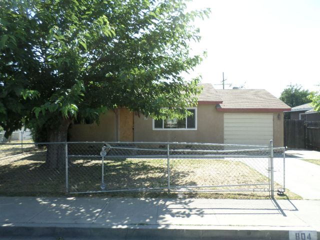 804 North Divisadero Street, Visalia, CA 93291 