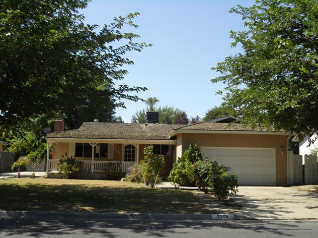 2205 Gable Avenue, Corcoran, CA 93212 