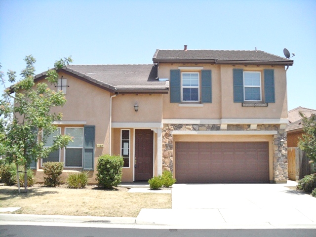 3042 N Tilden Street, Visalia, CA 93291 