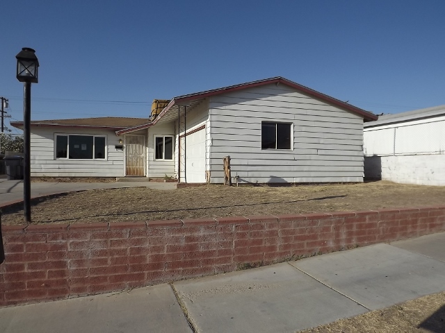 936 Virginia Way, Barstow, CA 92311 