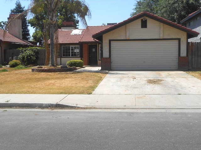 4611 Gardenwood Lane, Bakersfield, CA 93309 